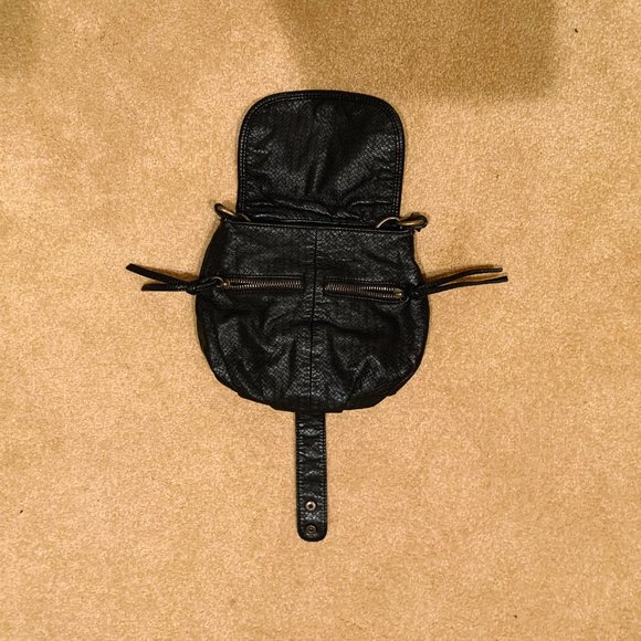 Deux Lux Black Crossbody Purse - Picture 3 of 4